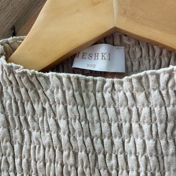 Meshki Textured Highneck Cropped Top - Picture 2 of 4